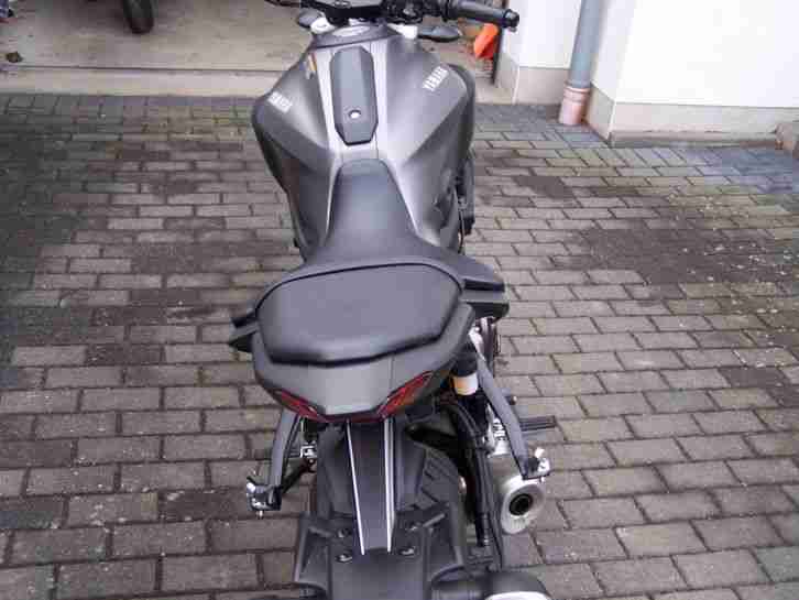 Yamaha MT-07 2016 Matt Grey ABS - Motorrad grau