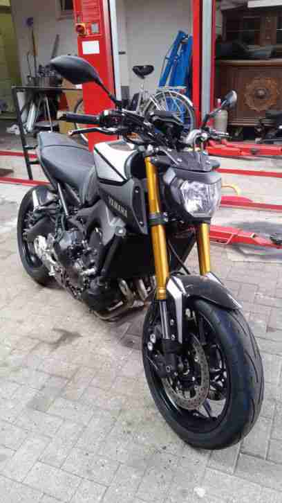 Yamaha MT09 Unfallfahrzeug