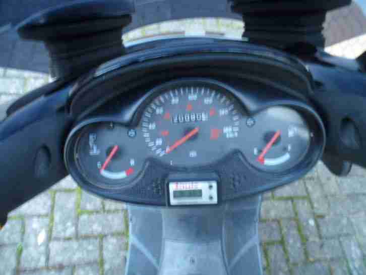 Yamaha Majesty 125ccm - blau - Tüv neu -