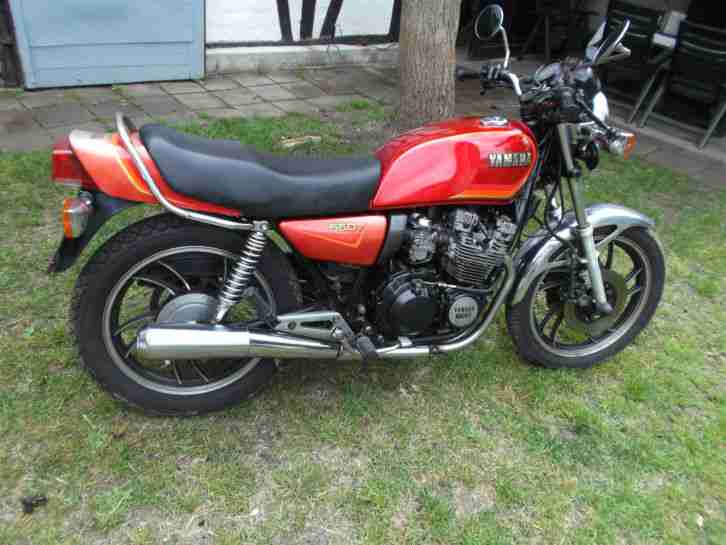Yamaha Motorrad XJ550 Oldtimer Klassiker Youngtimer Kardan altes alt alter