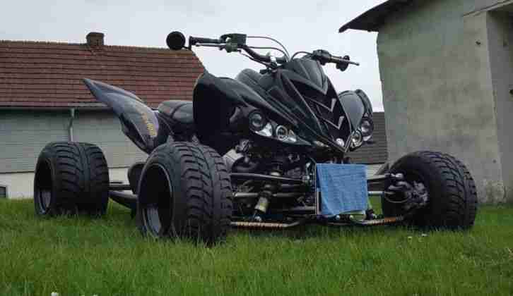 Yamaha Quad YFM 700 (all in Black)