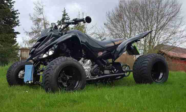 Yamaha Quad YFM 700 (all in Black)
