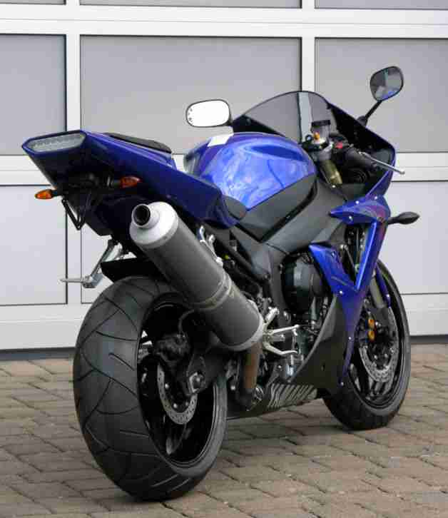 Yamaha R1 2002 NEU