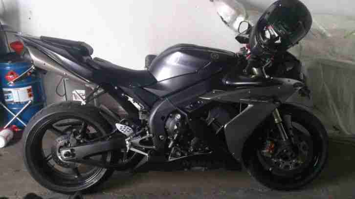 Yamaha R1 RN 12 16500 Kilometer 1Vorbesitzer