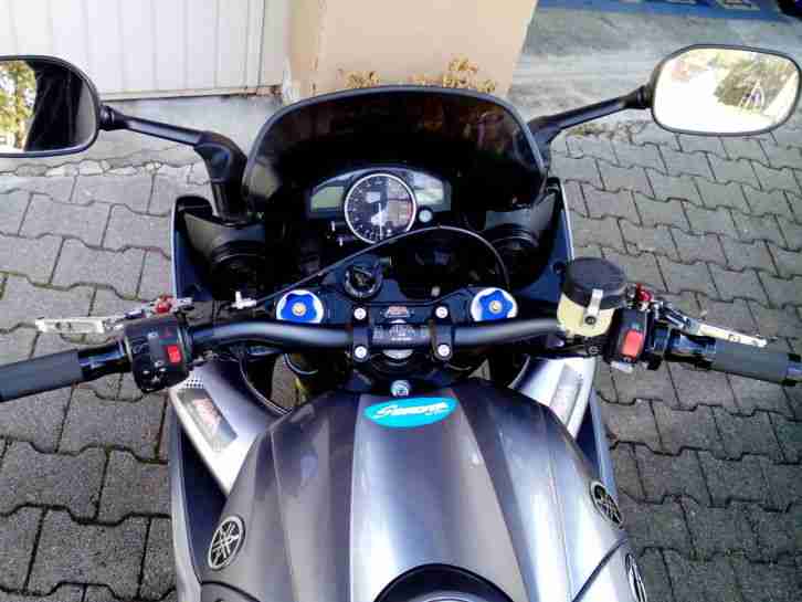 Yamaha R1 RN 12
