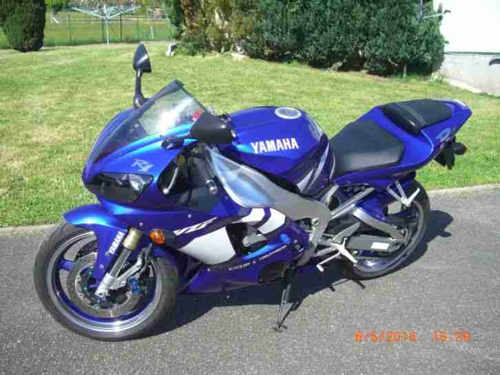 Yamaha R1/RN04 1000