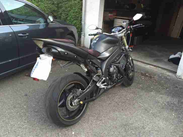 Yamaha R1 RN12