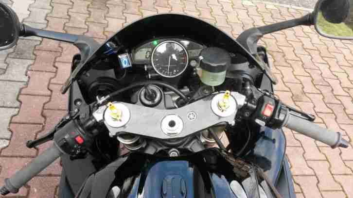 Yamaha R1 RN12