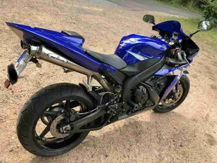 Yamaha R1 RN12