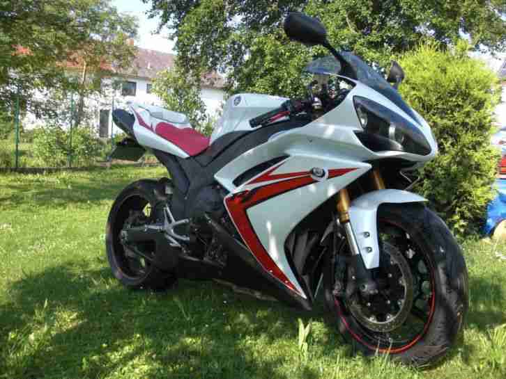 Yamaha R1 RN19 WEISS TOP ZUSTAND