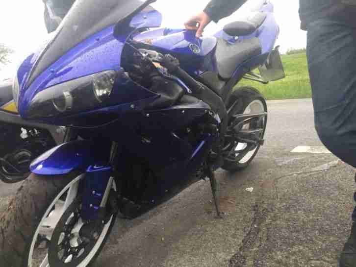 Yamaha R1 Rn 12 30.000 Km Blau Rutscher