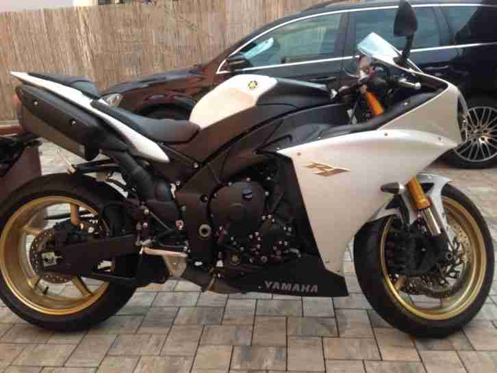 Yamaha R1 Rn 22