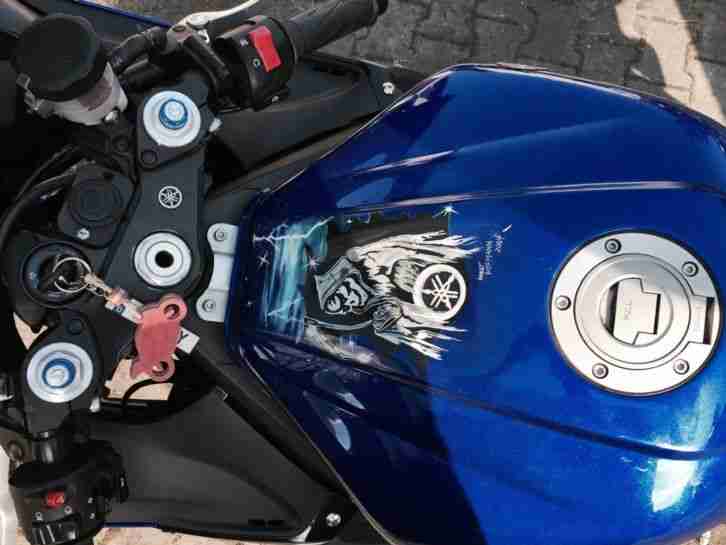 Yamaha R6