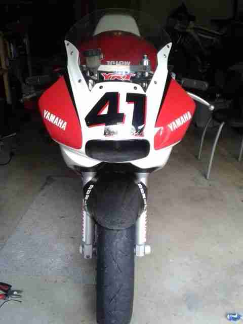 Yamaha R6 RJ03 Rennstreckenumbau für CUP