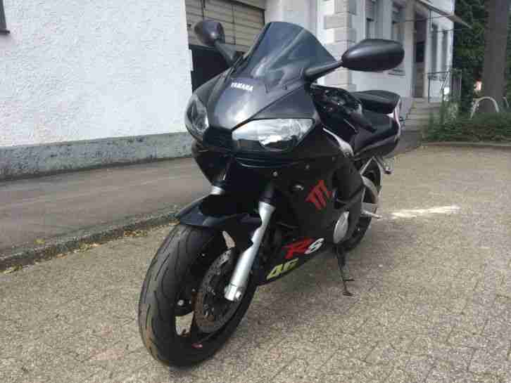 Yamaha R6 RJ03 in guten Zustand mit geringen Gebrauchsspuren