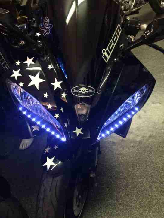 Yamaha R6 RJ11 Bj.2006 mit super vielen Extras