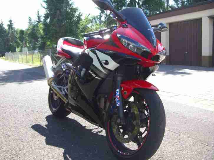 Yamaha R6 Rj05