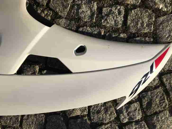 Yamaha R6 Seitenteile!