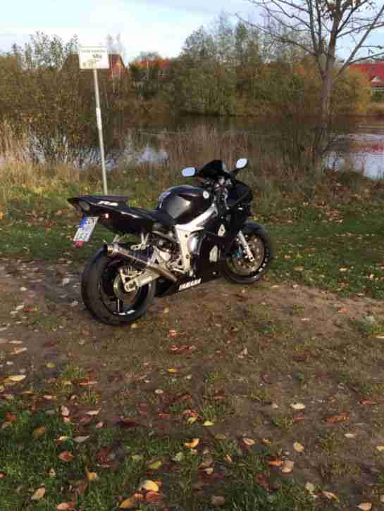 Yamaha R6 YZFRJ03