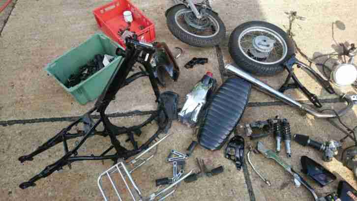 Yamaha SR 500 Teile, Motor, Sitzbank, Scheinwerfer, Felgen, Gepäckträger, Rahmen
