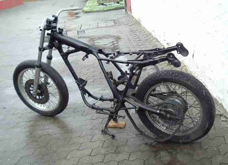 ** Yamaha SR 500 mit Brief ** TYP 2J4 ** Erstzulassung 1982 ** Rolling Chassis**