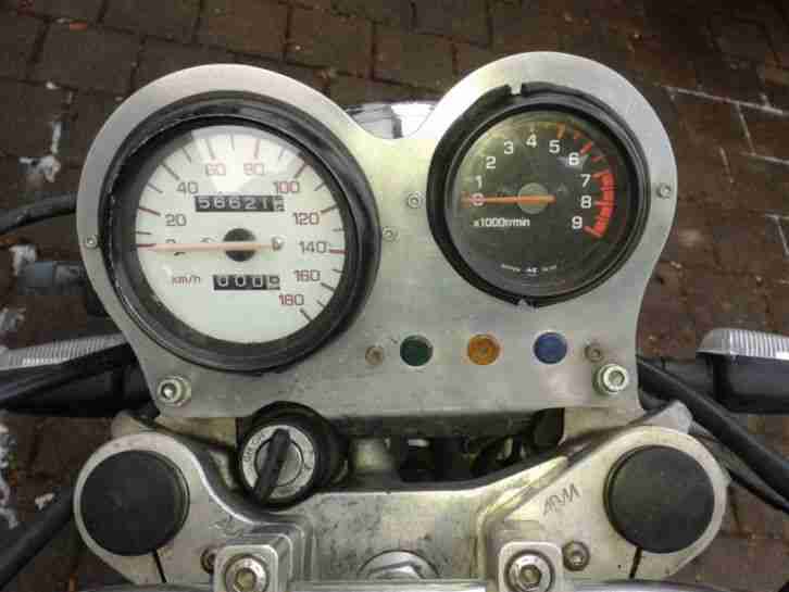 Yamaha SRX 600 Caféracer