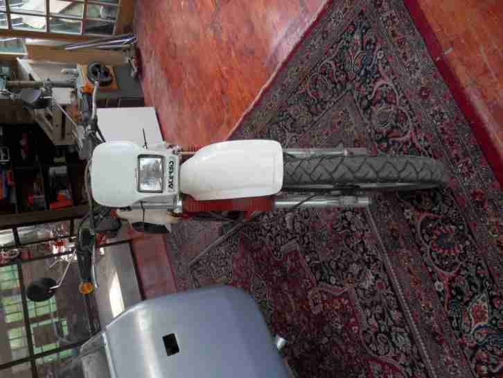?? Yamaha TT 600 ??