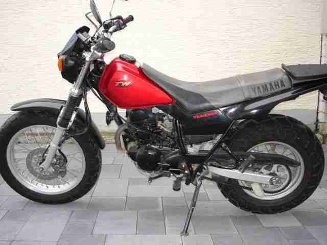 Yamaha Trailway 125 (12 PS)