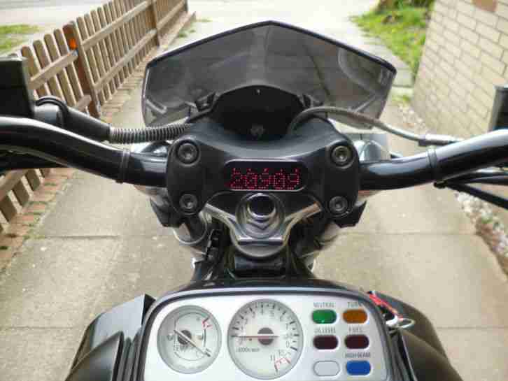 Yamaha VMX VMAX 1200 „Night-Rod“ Umbau 140 PS Tüv neu V-Boost