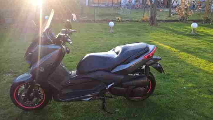 Yamaha X Max 250 ABS Mattgrau EZ 08/15 2200 Km TOP Leovince Inspektion Roller