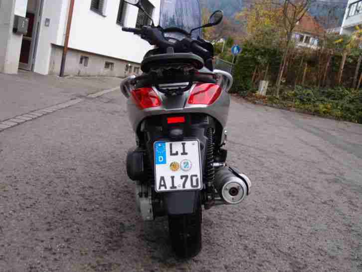 Yamaha X-Max 250 Roller