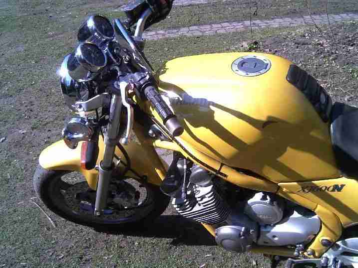 Yamaha XJ 600 N gelb-goldmetallic, wenige Kilometer