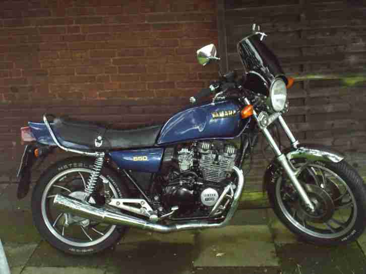 Yamaha XJ550 Mitternachtsblau 30 Jahre alt und erst 18591mls gefahren