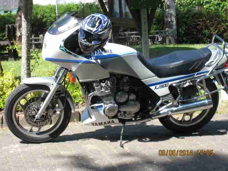 Yamaha XJ900F