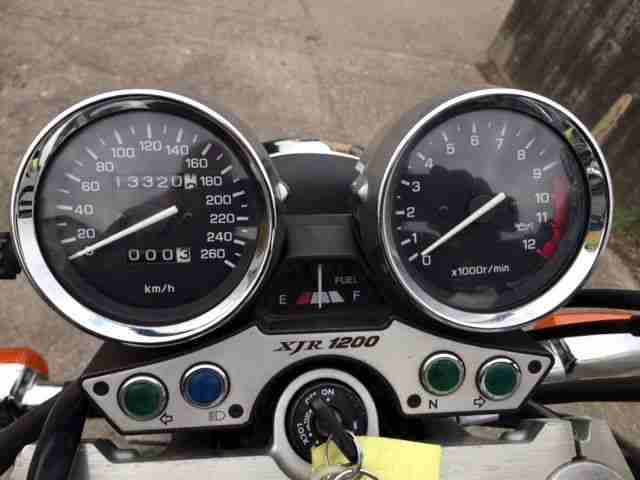Yamaha XJR 1200 nur 13300Km fast neuwertig aus 1. Hand