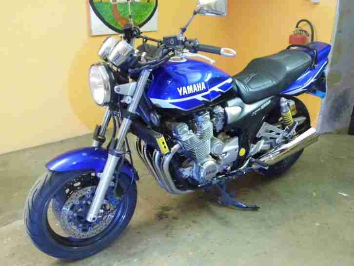 Yamaha XJR 1300 RP02