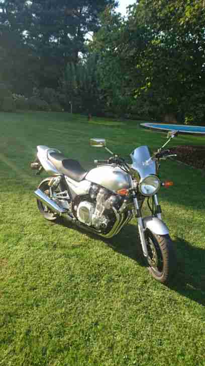 Yamaha XJR 1300 Silver Edition