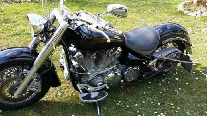 Yamaha XV1600 wild star"Custom"neue Reifen