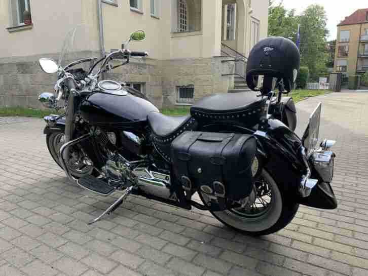 Yamaha XVS 1100 Drag Star Classic