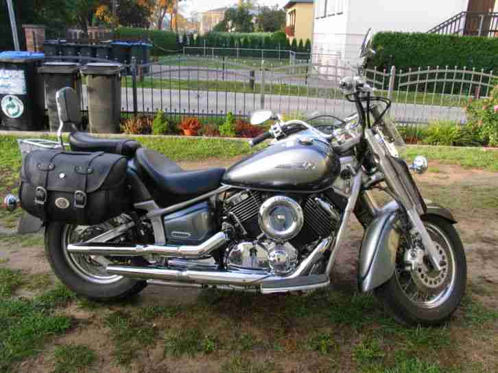 Yamaha XVS 1100 Dragstar Classic