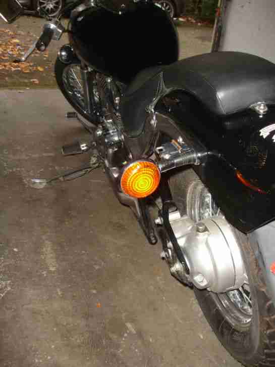 Yamaha-XVS Dragstar inclusive Custom Umbau.Erst 15000Km TÜV/AU Neu Top Maschine!