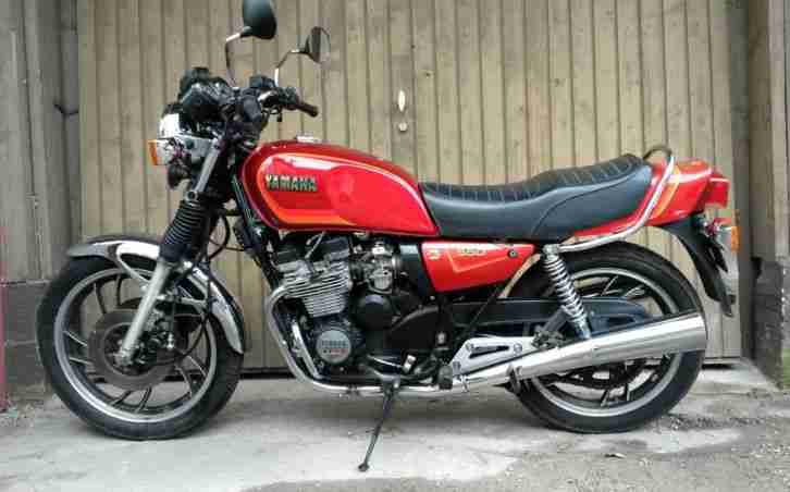 Yamaha Xj 550