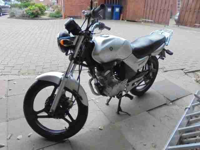 YBR 125 Motorrad, Bj. 2006, erst