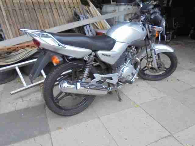 Yamaha YBR 125 Motorrad, Bj. 2006, erst 15Tkm, gedrosselt auf 7KW
