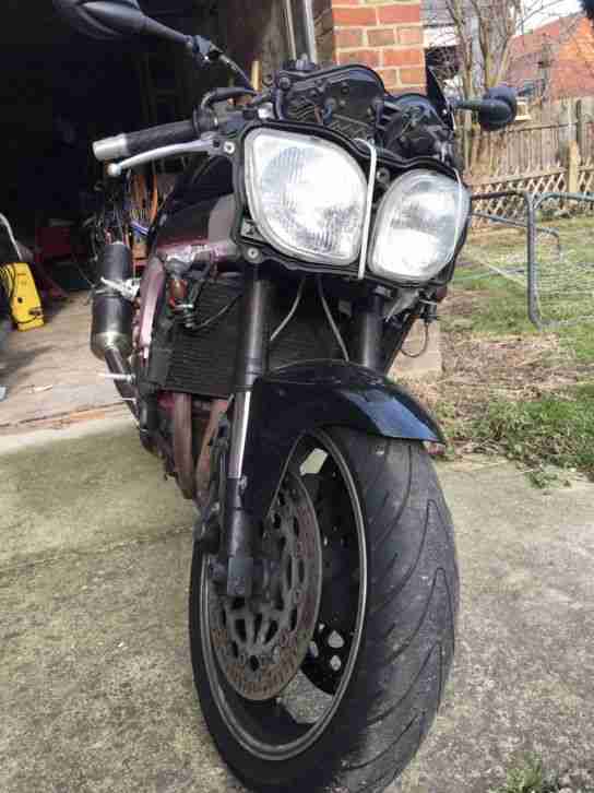 Yamaha YZF 750