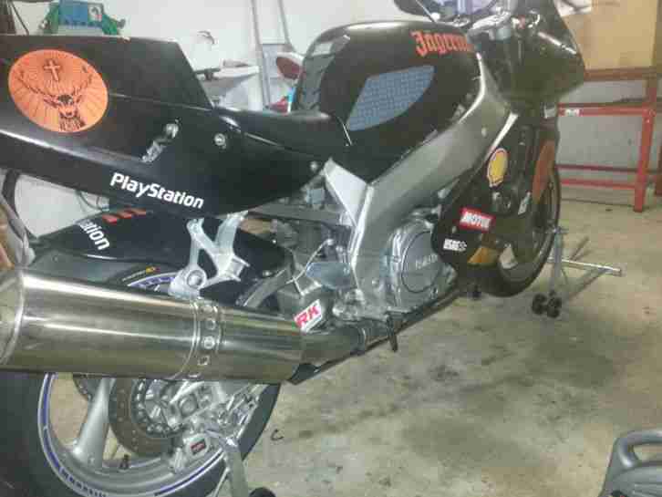 Yamaha YZF 750 R / Rennstrecke / Rennmotorrad / Racebike /