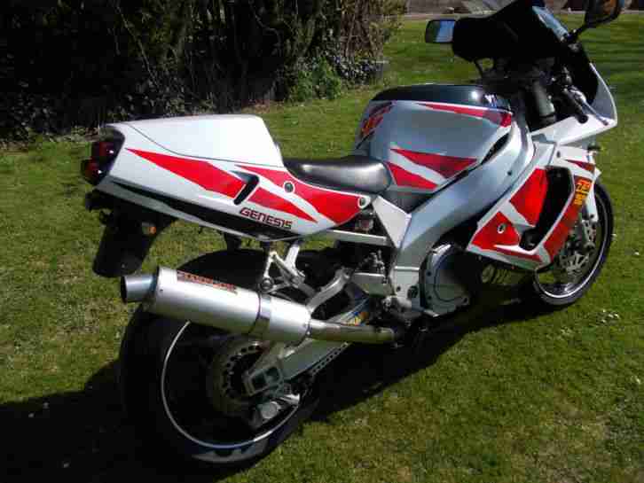 Yamaha YZF 750 R Tüv 5/16