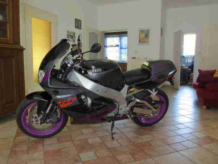 Yamaha YZF 750 R noch wie Neu TOP Zustand TÜV 10/16