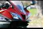 YZF R 125 in Farbe rot