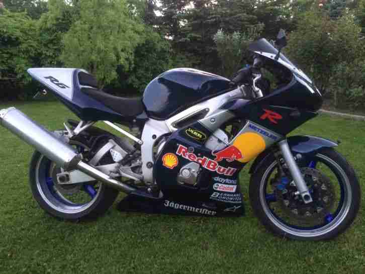 YZF R 6 Unikat im Red Bull Design 270